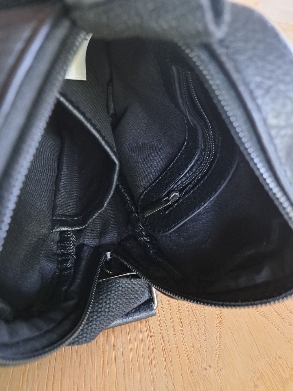Taschen: neue Umhängetasche,schwarz. – Neu (gemäss Beschreibung) aus Ebnat-Kappel von Zurk 4