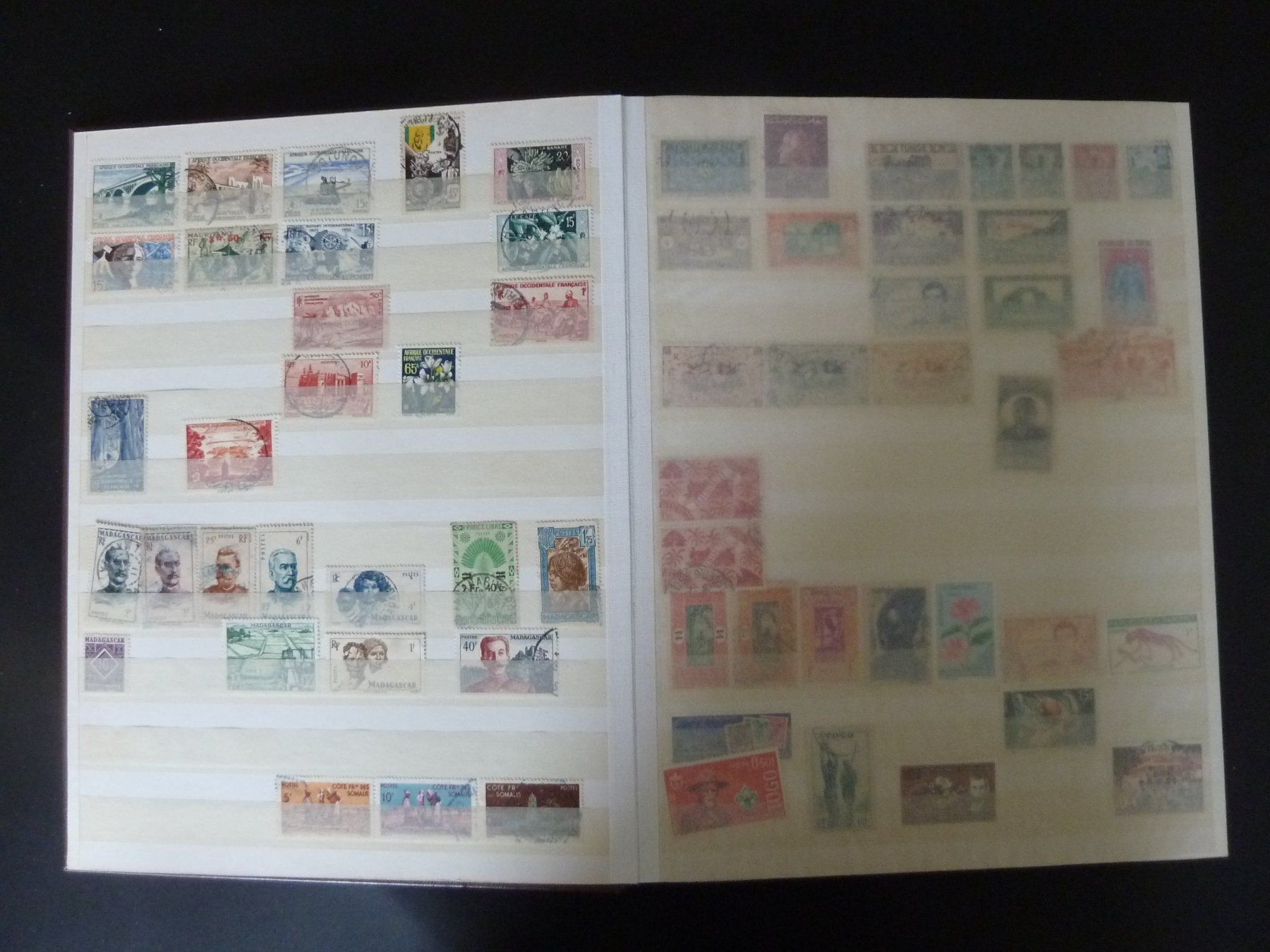 Alle Briefmarken: Lot Ausland (879) – Gebraucht aus Onex von BANGON80 2