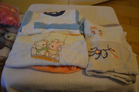 TAILLE 68 - 3 PIJAMA