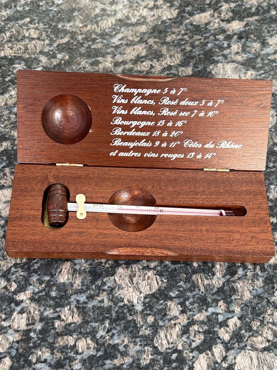 Autres articles pour la maison: Weinthermometer in Holzetui – Neuf (Voir description) à Betschwanden par Dognose