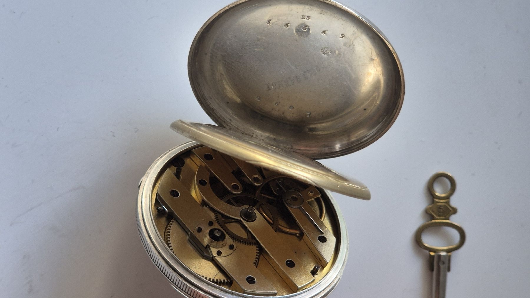 Montres: Rare Trachtenuhr mit handbemaltem Zifferblatt, W. Keller – D'occasion à Marbach SG par Zippo1401 5
