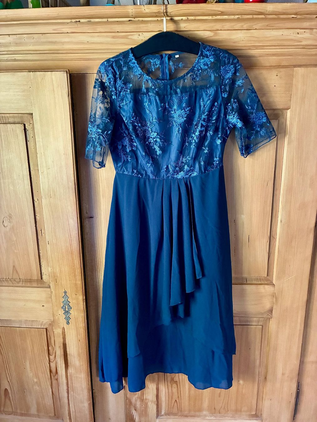 Vestiti: Abendkleid – Nuovo (secondo la descrizione) da Dättlikon venduto da johnybestsale