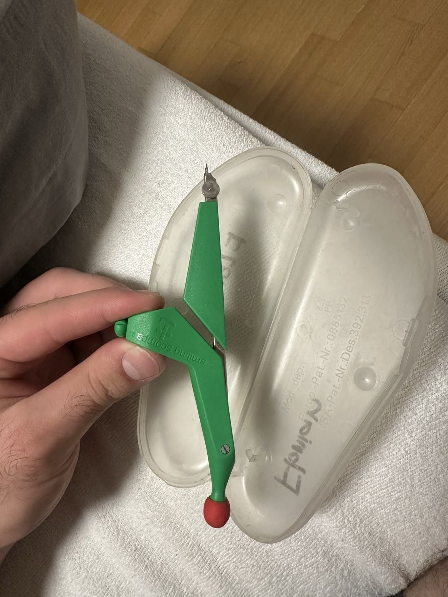 Zirkel: Zirkel mit Etui, smiling scompas – Gebraucht aus St. Gallen von F_s 1