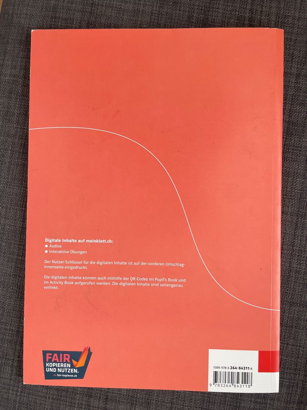 Livres: Young World 2 - English Class 4 Activity book – Neuf (Voir description) à Rotkreuz par pablorohe 1