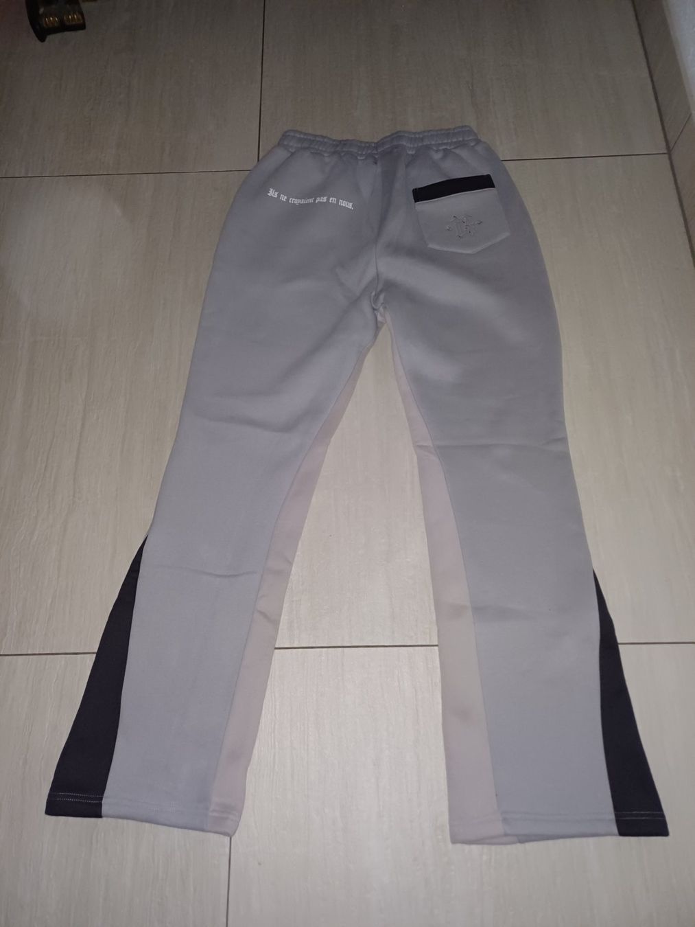 Pantalons: Jogging Fleecore – Neuf (Voir description) à Bex par Sakito