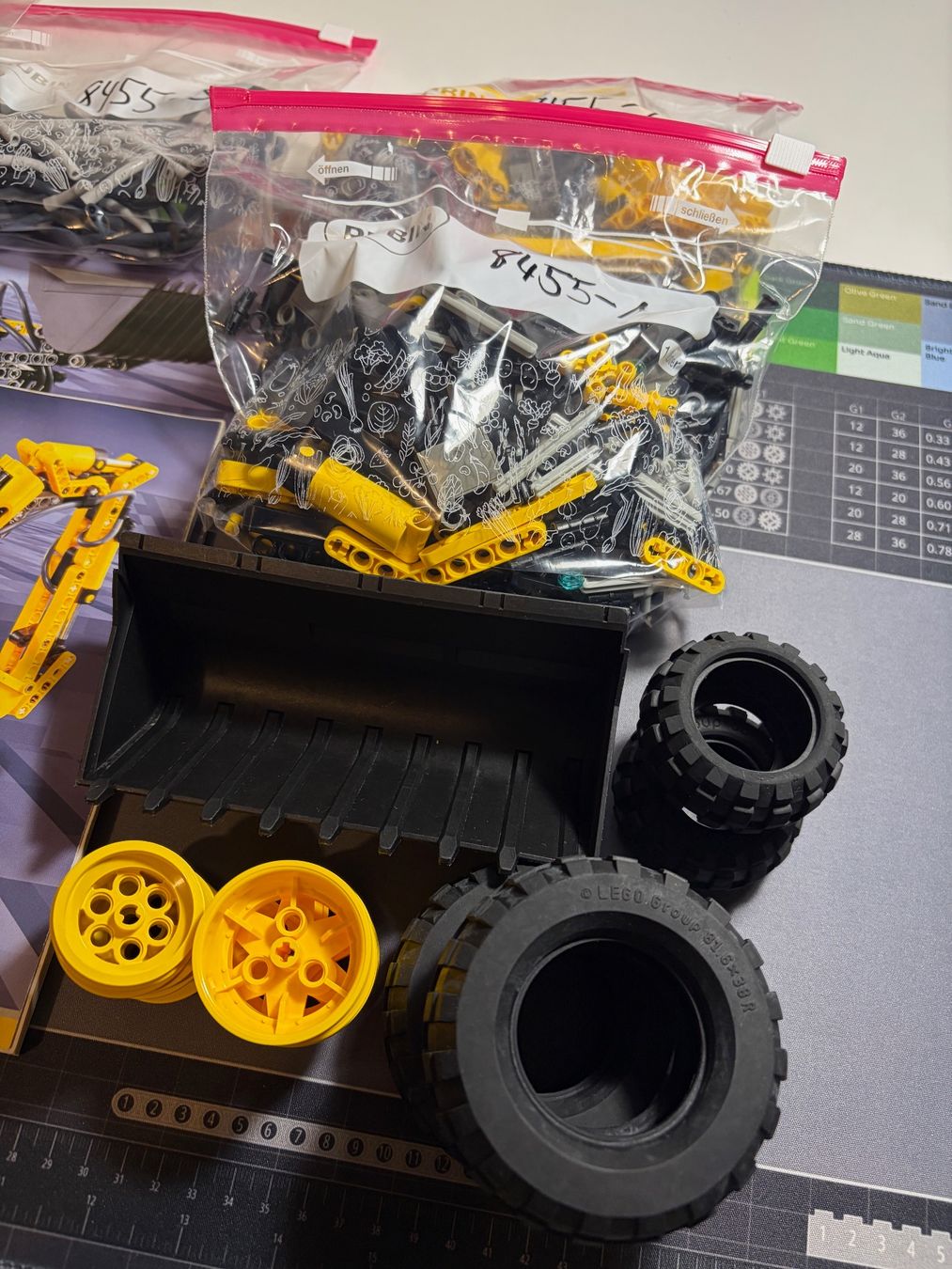 Lego Baukästen: LEGO Technic: Backhoe Loader (8455) – Gebraucht aus Burgdorf von Mike003 3