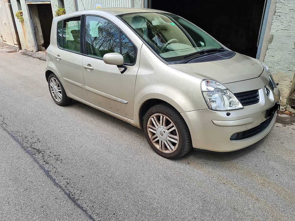 Autos: Renaul Modus 1.6 16v – D'occasion à Aranno par pao_rx8d