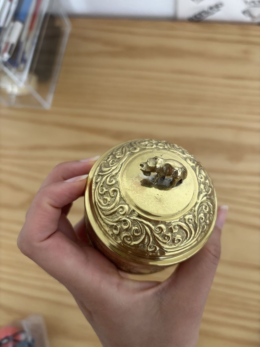 Zuccheriere: Messingdose Teedose mit Elefantendekor Messing goldfarben – Usato da Zürich venduto da nnsn 4