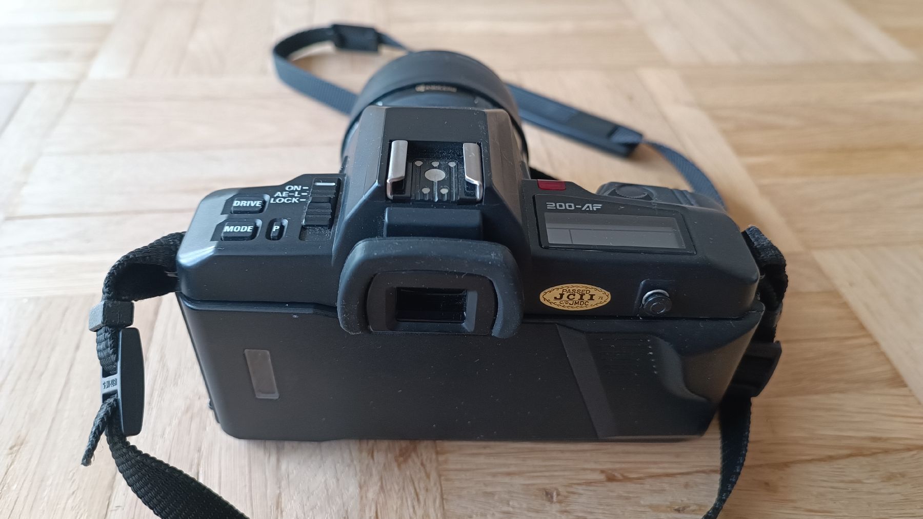 Yashica Fotocamera: Yashica 200-AF mit Tasche und Blitz – Usato da Baden venduto da zuppel 2