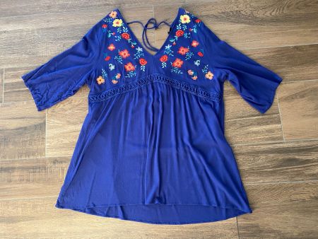 En Crème Kleid leicht blau mit Blumen-Stickerei Gr. 50 - 52