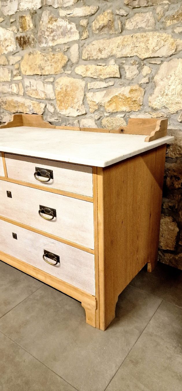 Kommoden: Kommode aus Eiche mit Marmorplatte. Restauriert. Top – Gebraucht aus Grellingen von syl_t5wm 4