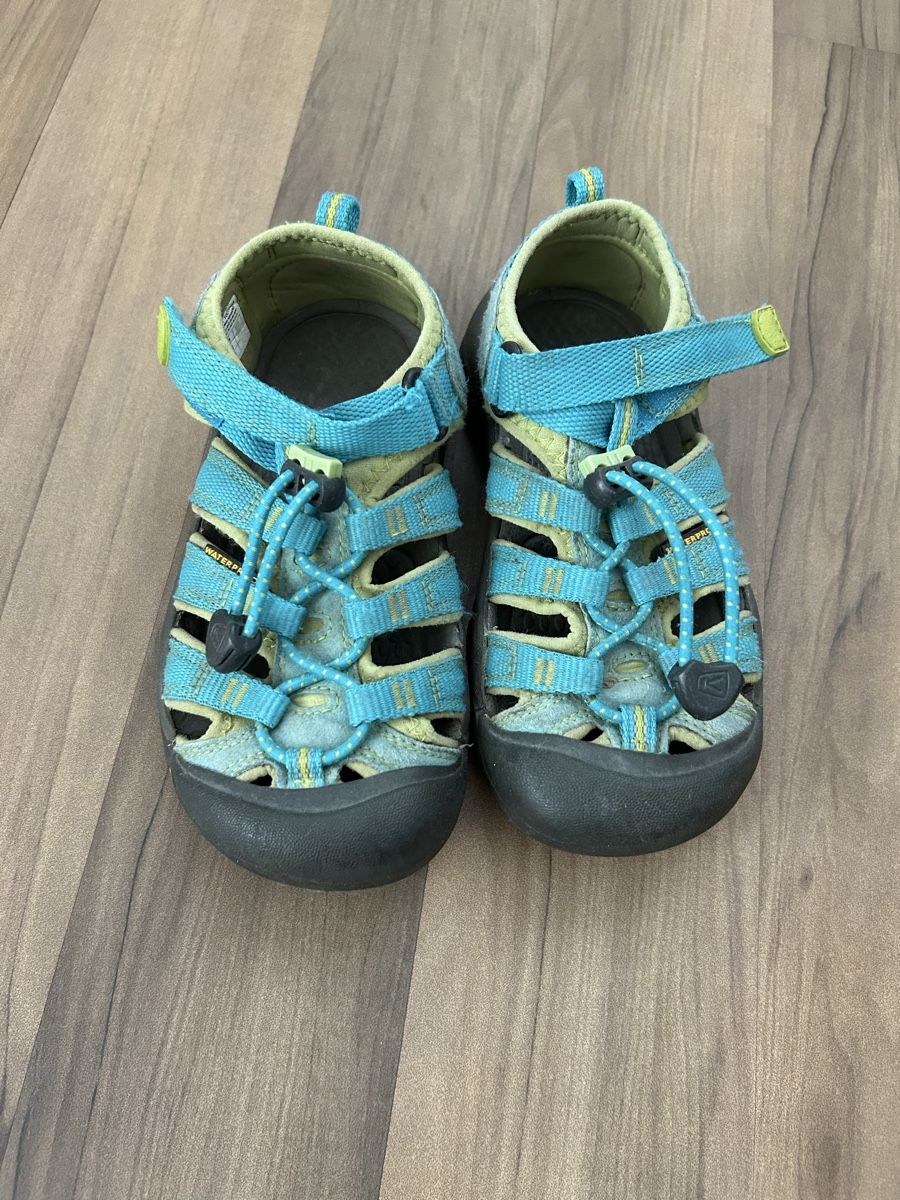 Schuhe für Jungen: Keen Gr.30 – Gebraucht aus Breitenbach von Diamondlady