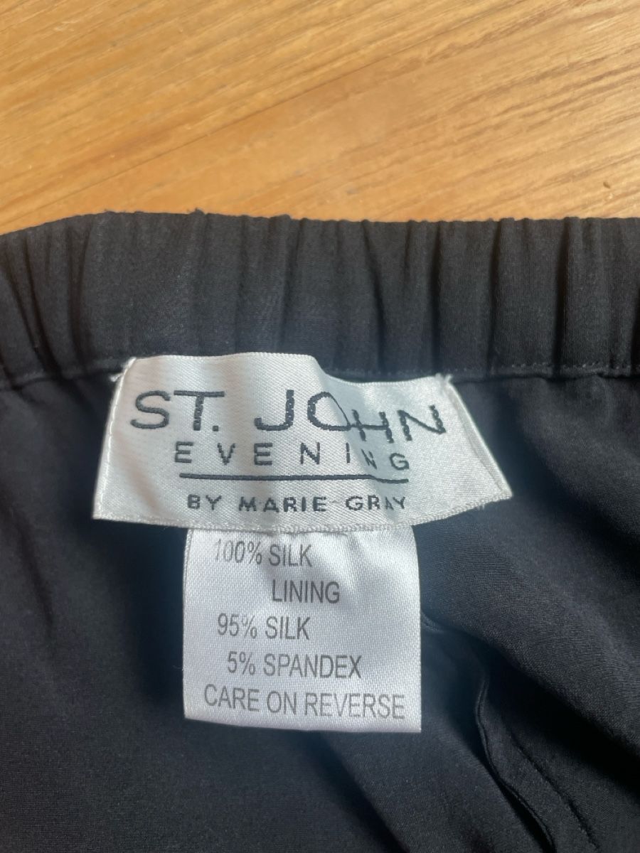 Pantalons: Seidenhose  – D'occasion à Lommiswil par mer_82y8 2