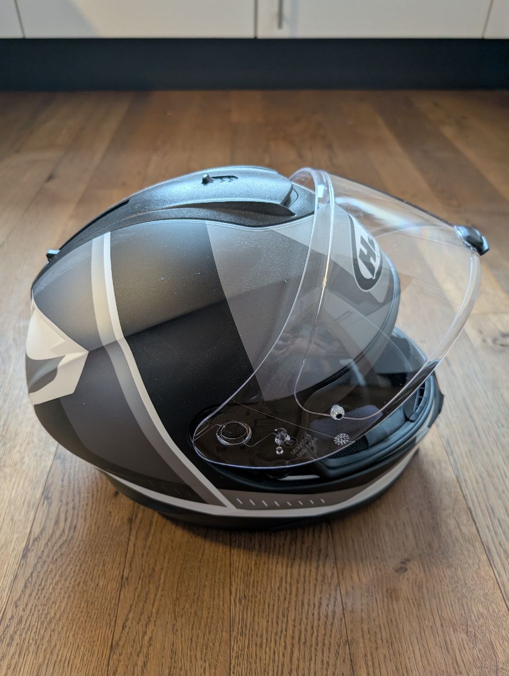 Helme & Visiere: HJC Motorradhelm M  – Gebraucht aus Pfäffikon ZH von jan_7rtd 2