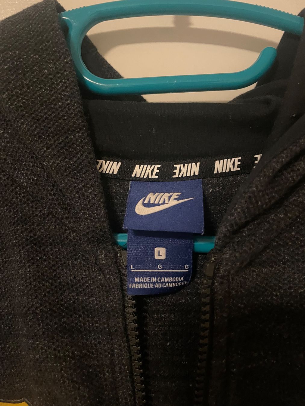 Nike Giacche: FC BARCELONA Trainerjacke Freizeit – Usato da Wettingen venduto da Sloettler 1