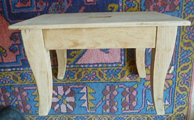 Hocker: Antikes Holz Schemeli s. schön – Gebraucht aus Effretikon von Heimstudio 3