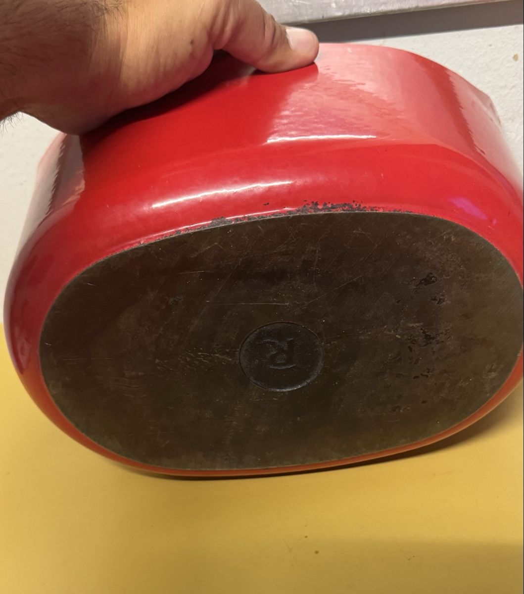 Casseroles: Emaille Bräter rot oval mit Deckel  Gebraucht  – D'occasion à Schlieren par Freundlich02 7