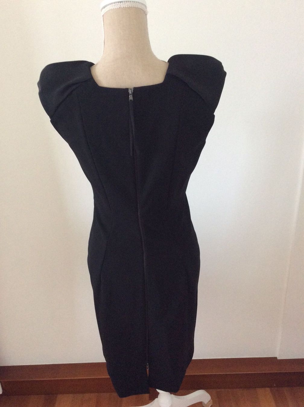 Kleider: Schumacher, Cocktailkleid, Gr. 3 – Gebraucht aus Salenstein von Esprit57 4