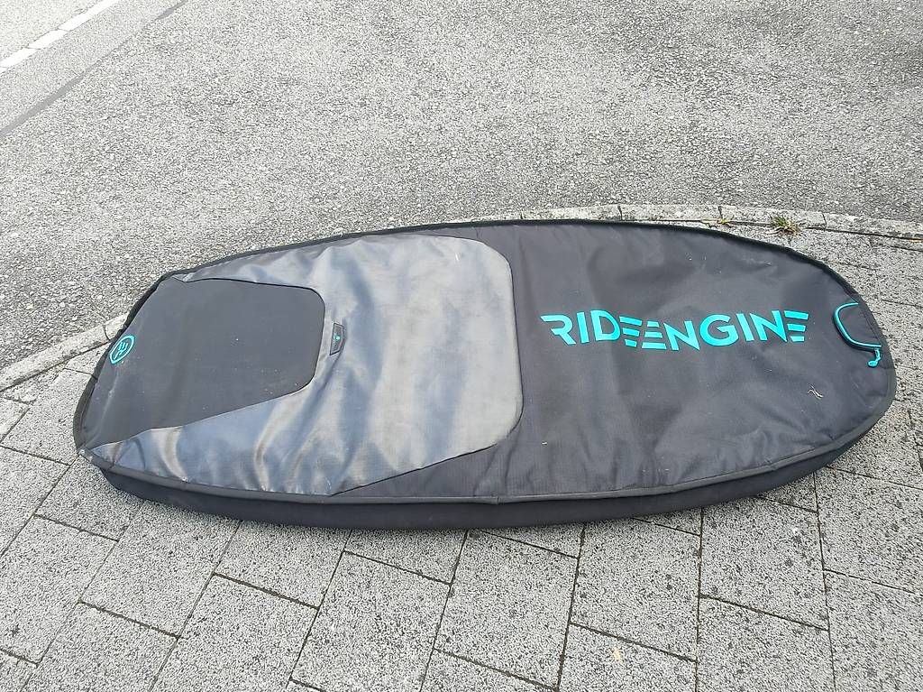 Planches de surf: Wingfoilboard Naish  – D'occasion à Einigen par Snagy 1