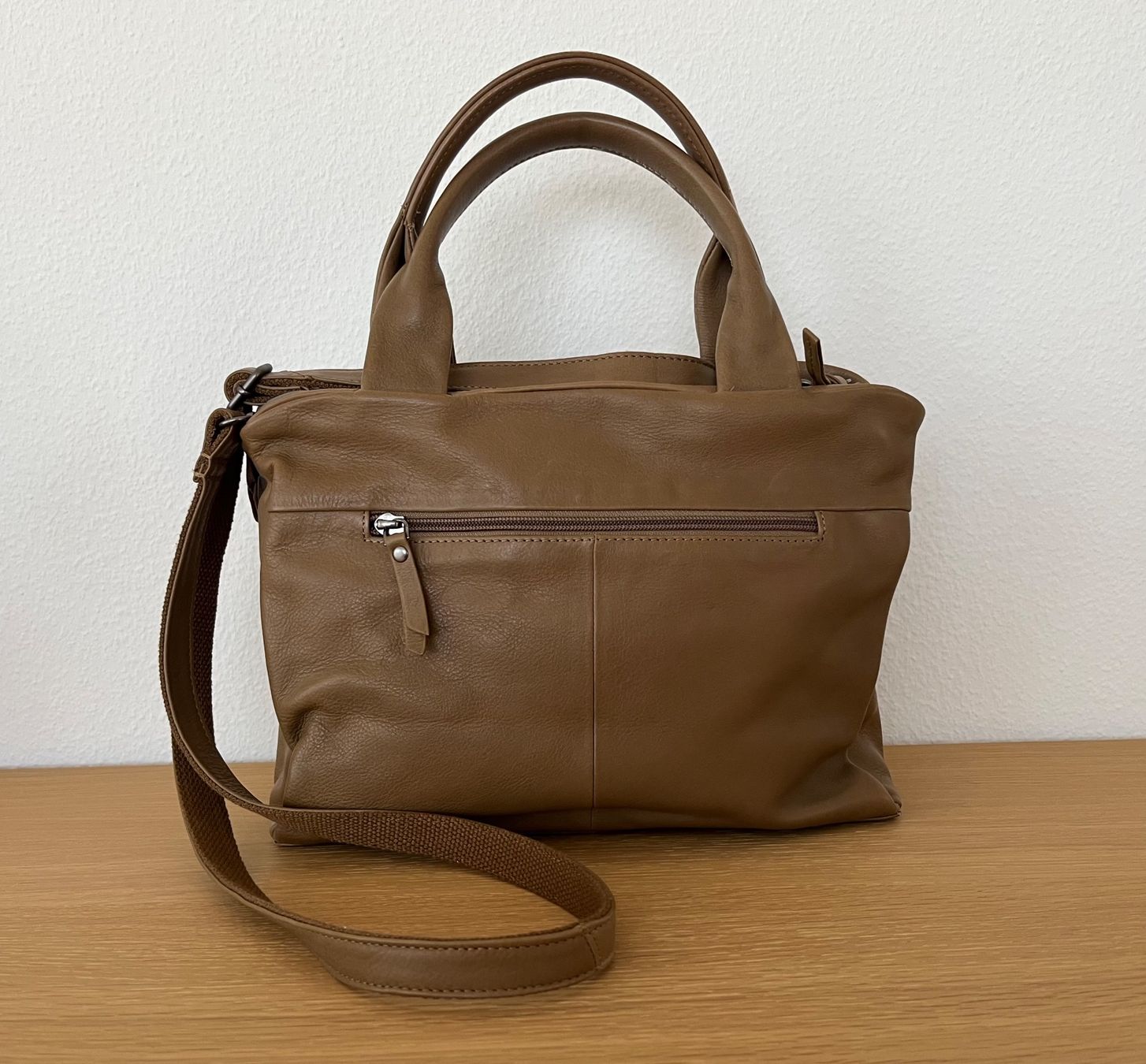 Borse da donna: Burkely Handtasche / Schultertasche – Nuovo (secondo la descrizione) da Allschwil venduto da millefiori3 1