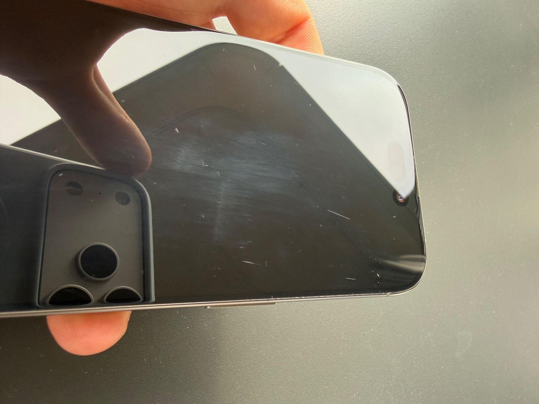 Apple Handys / Smartphones: Apple iPhone 16 Pro – Gebraucht aus Hedingen von luk_d9sh 5