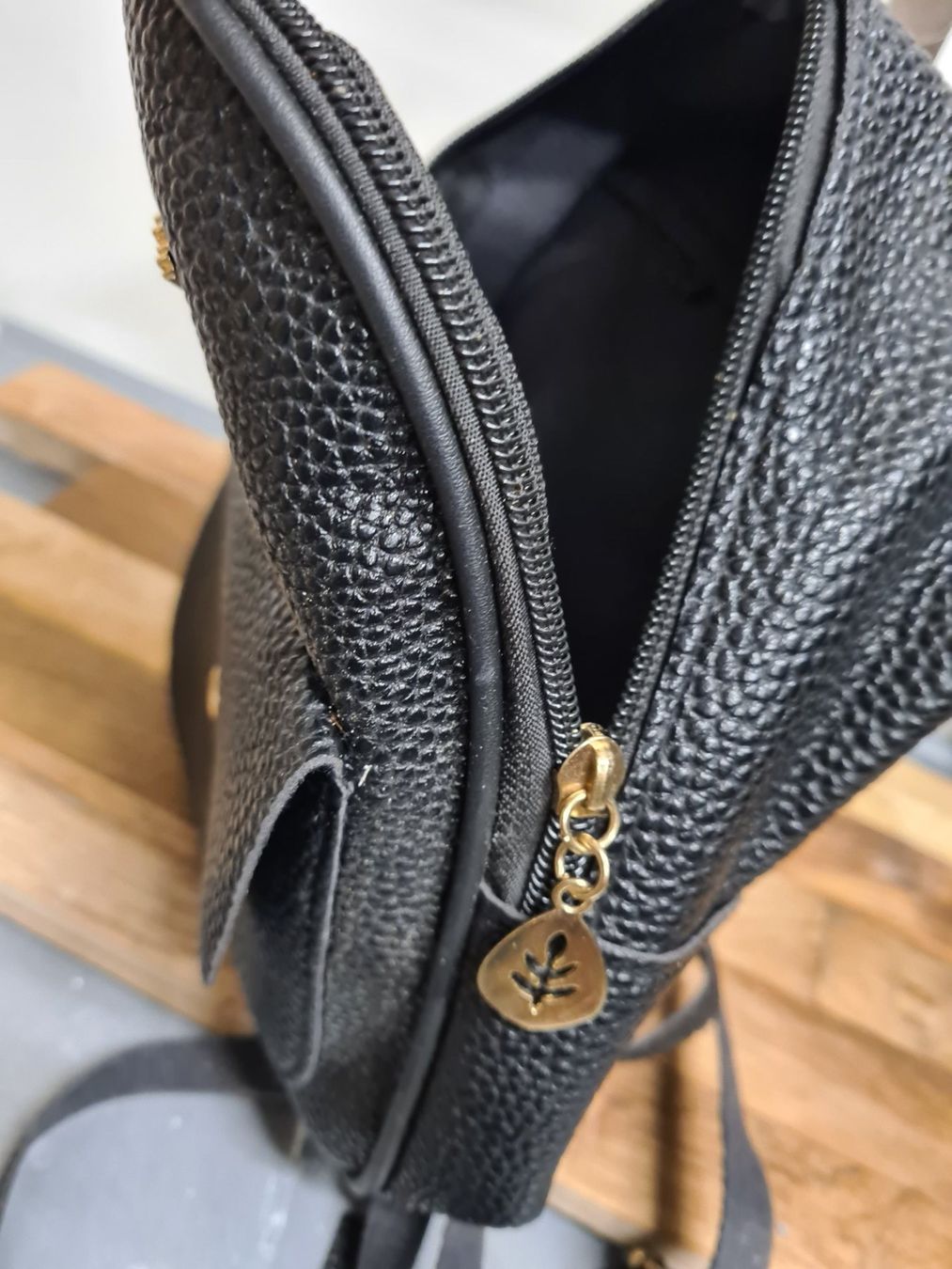 Sacs femmes: Ledrige Mini Damen Rucksack, ca.23x20 cm – D'occasion à Amriswil par used2use 3