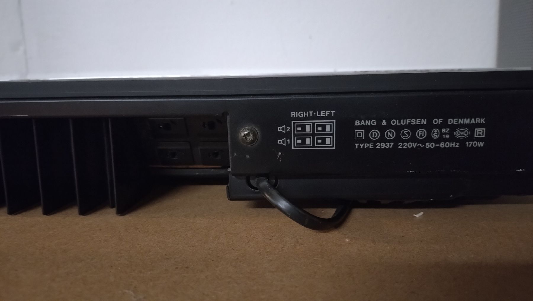 Bang & Olufsen Amplificatori: Bang & Olufsen Beomaster 3000, vintage – Usato da Farvagny-le-Grand venduto da LaCaverne 9
