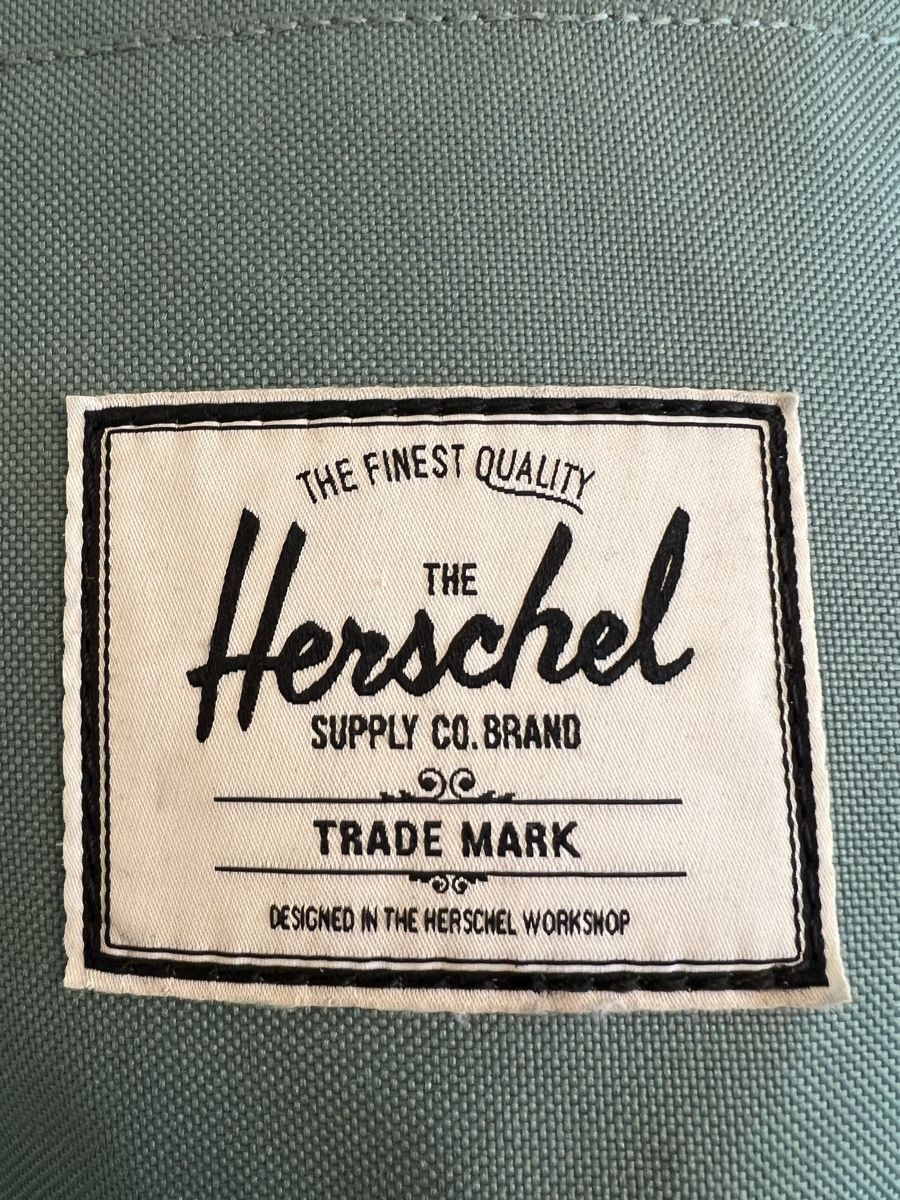 Herschel Zaini: Herschel Rucksack Top Zustand mit Laptopfach – Usato da Zürich venduto da Antonia_ZH 3