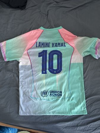 FC Barcelona Fussballtrikot Lamine Yamal Grösse L 