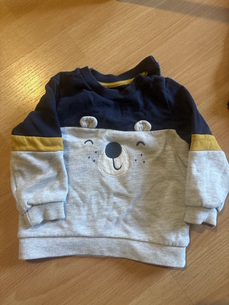 Kleiderpakete & -sets: Pullover und Jäckli Grösse 86 – Gebraucht aus Nunningen von sar_j2p6 2