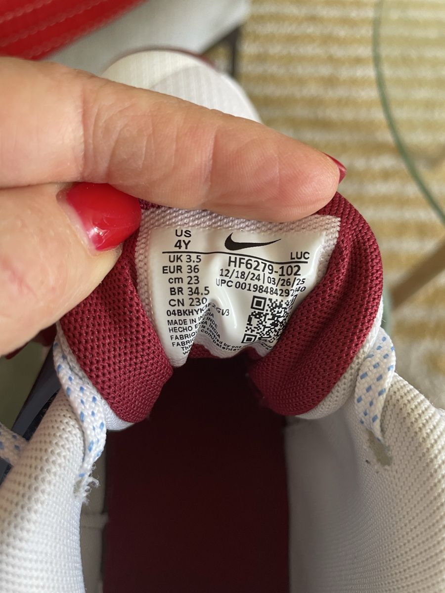 Nike Scarpe per ragazzi: Nike Performance Schuhe Gr.36 – Usato da Schliern b.Köniz venduto da Nikk0tin 7