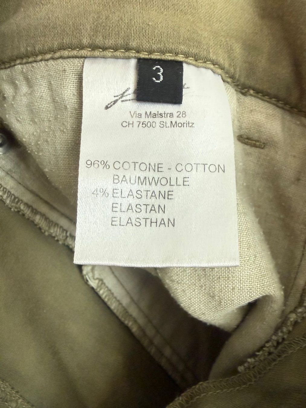 Jet Set Hosen: SHORTS JET SET GR.3 – Gebraucht aus Steg im Tösstal von goldlionfree 3