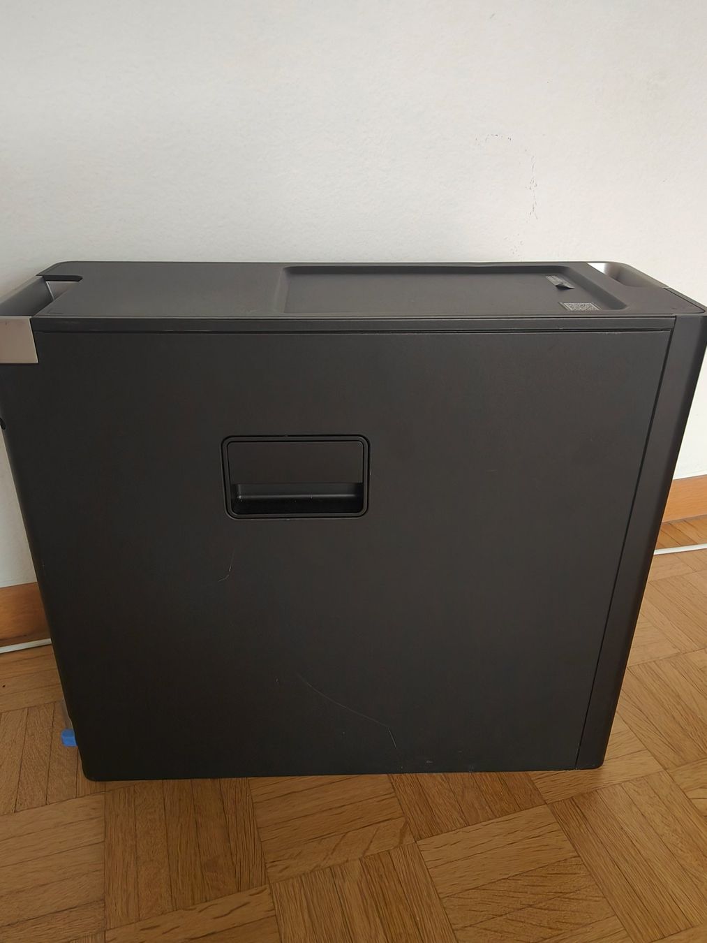 Dell PC: Dell Precision T7810, E5-2699 v3 (36C/72T) – Usato da Oberengstringen venduto da DelCtrl 3