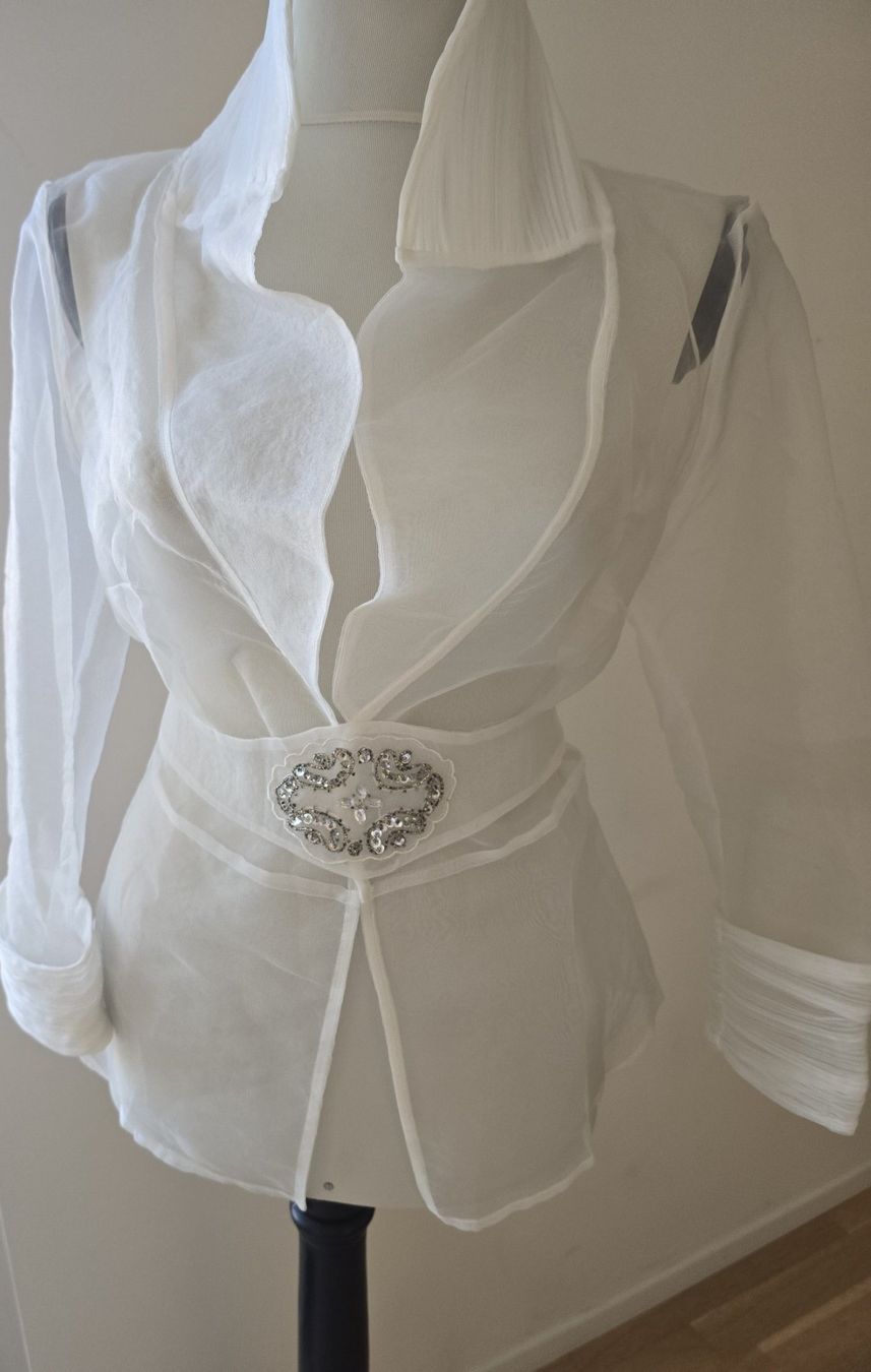 Camicette: Designerbluse weiss durchsichtig – Usato da Bergdietikon venduto da ewa1005 4