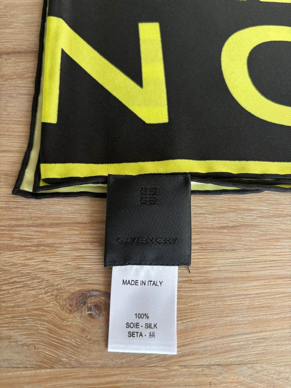 Givenchy Foulards, Tücher & Schals: Givenchy Seidentuch – Neu (gemäss Beschreibung) aus Pfungen von bayside01 6