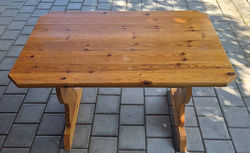 Tavoli: Tisch – Usato da Schänis venduto da 1234567890ABCDEF