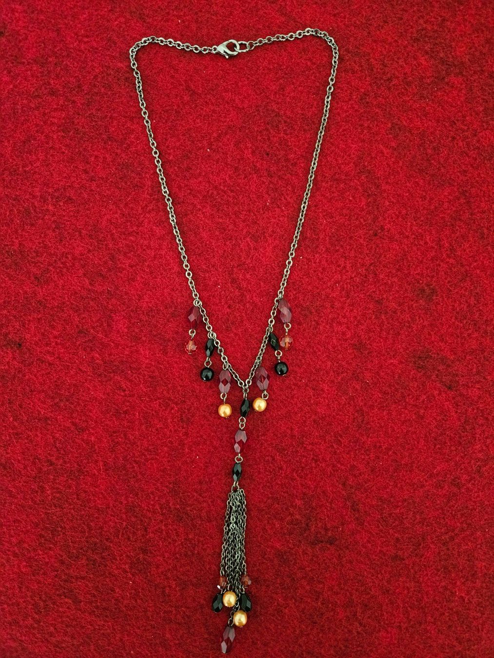 Catenine: Modeschmuck Kette mit Glasperlen und Metallanhänger – Nuovo (secondo la descrizione) da Menziken venduto da sura76