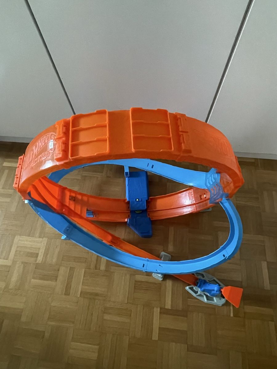 Hot Wheels Giocattoli: Hot wheel Looping – Usato da Sarnen venduto da Lena-L 1