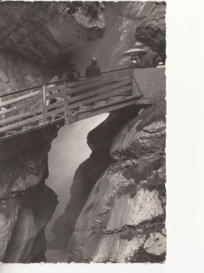 Cartoline postali: Trümmelbach Schlucht 1951 – Usato da Bürglen TG venduto da StampGraf