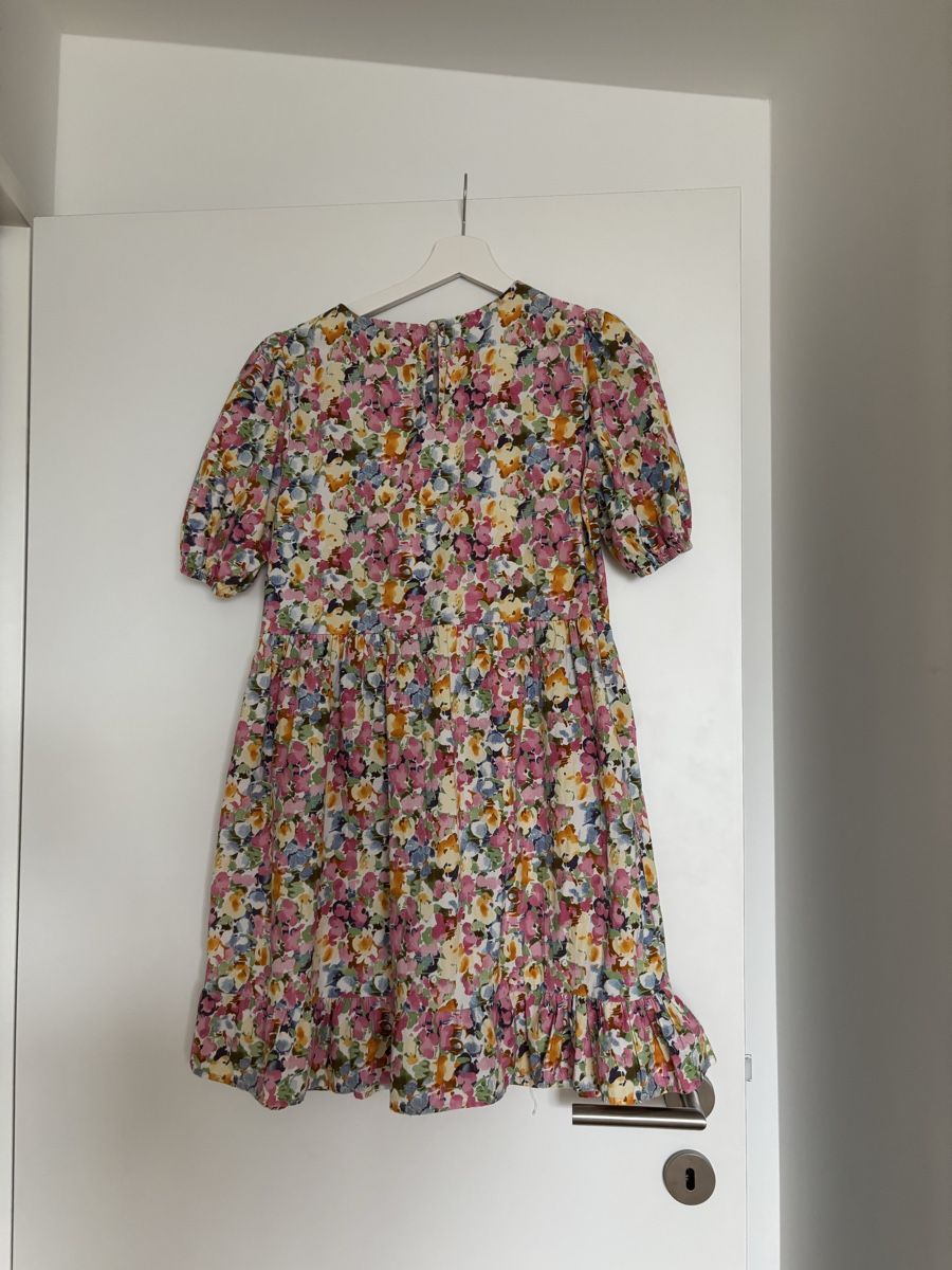 Vestiti: Kleid Gr. 36 mit Blumenmuster – Usato da Oberhofen Thun'see venduto da janine.70 2