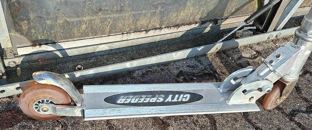 Kickboard: Scooter, Trotti - faltbar – Gebraucht aus Bäriswil BE von Eddy77 1