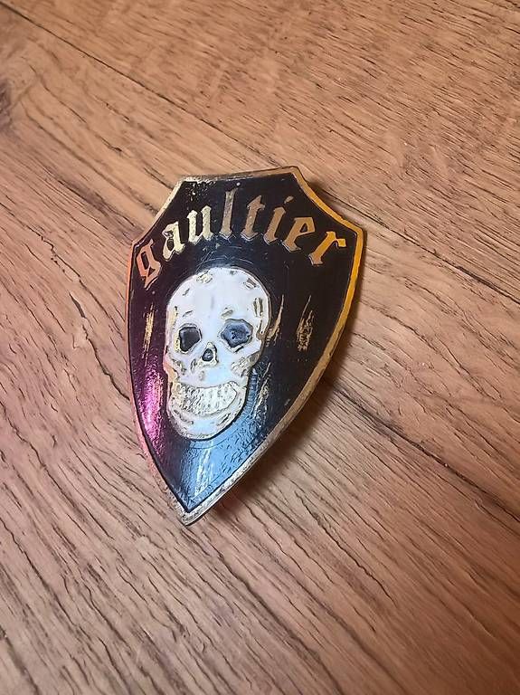 Broschen & Nadeln: Gaultier Original Vintage Pin Anstecker Brosche – Gebraucht aus Steg im Tösstal von max_sdp9