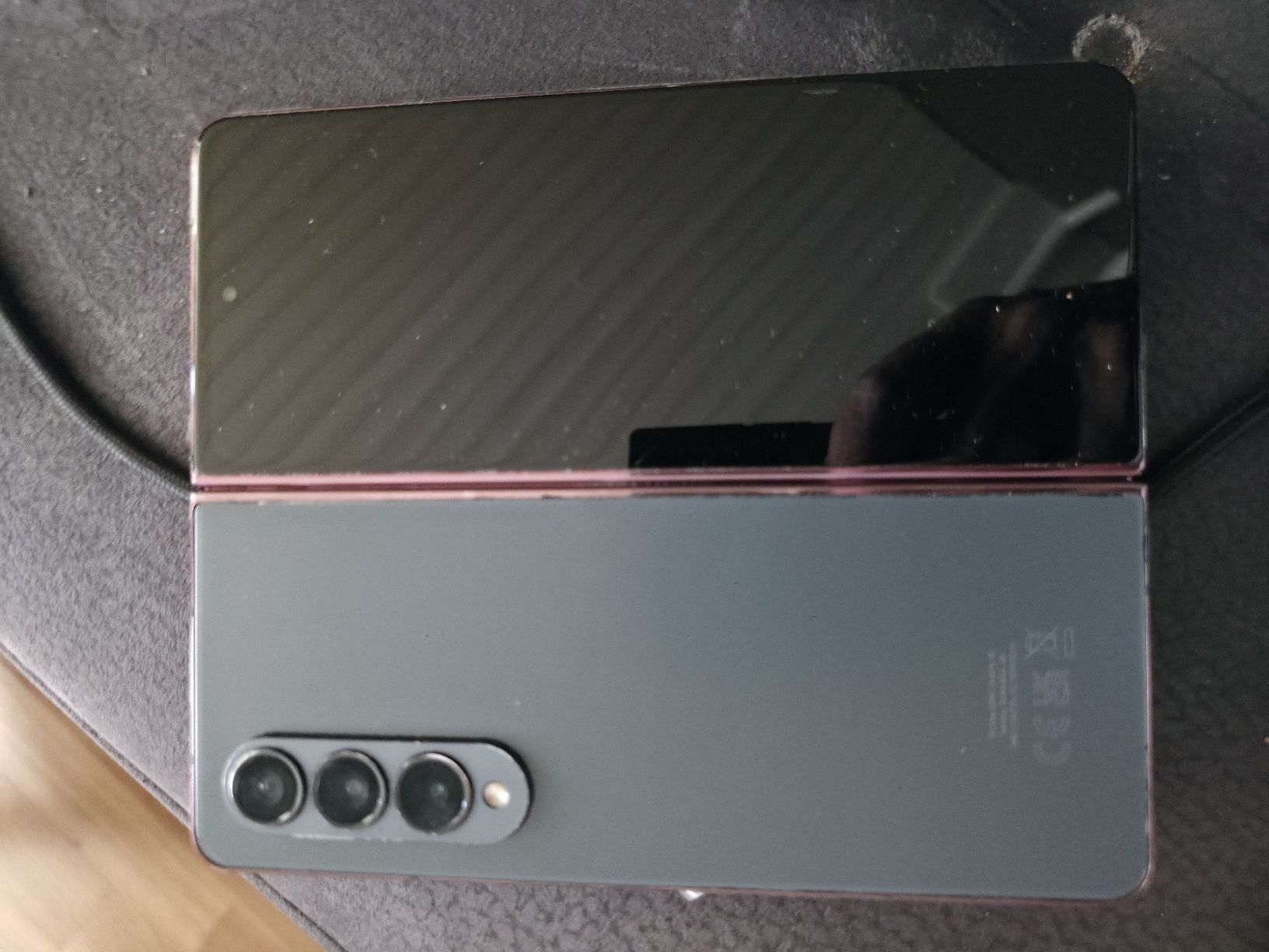 Samsung Telefoni cellulari / Smartphones: Samsung Z Fold4 – Usato da Niederglatt ZH venduto da pil_m8bn 1