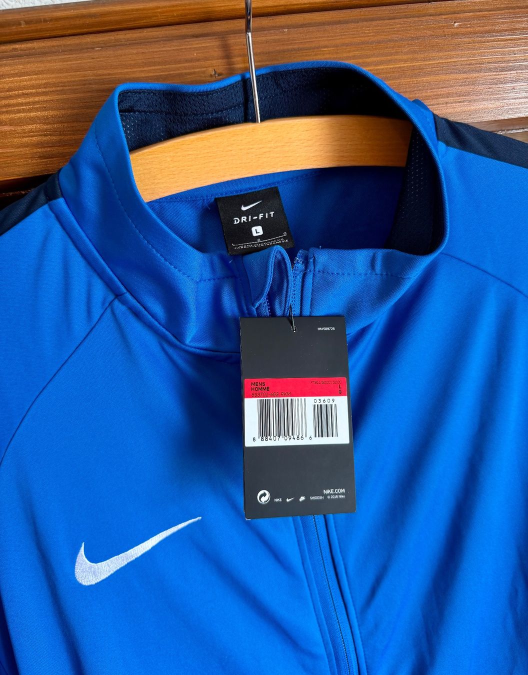Nike Jacken: Nike Trainingsjacke Pullover, Gr. L, NEU! – Neu und originalverpackt aus Walchwil von BackstageBruder 3