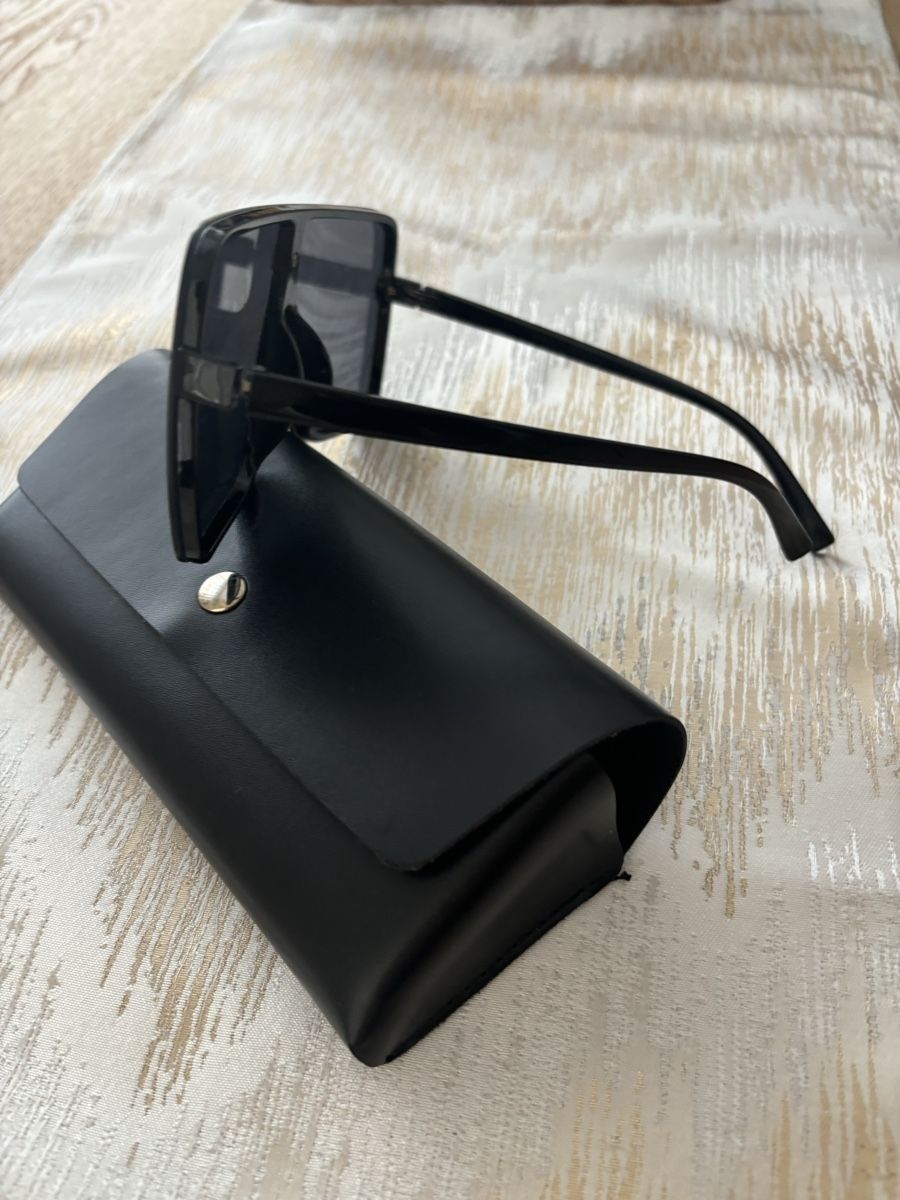 Occhiali & Lenti: Sonnenbrille – Usato da Zug venduto da Biki72 1