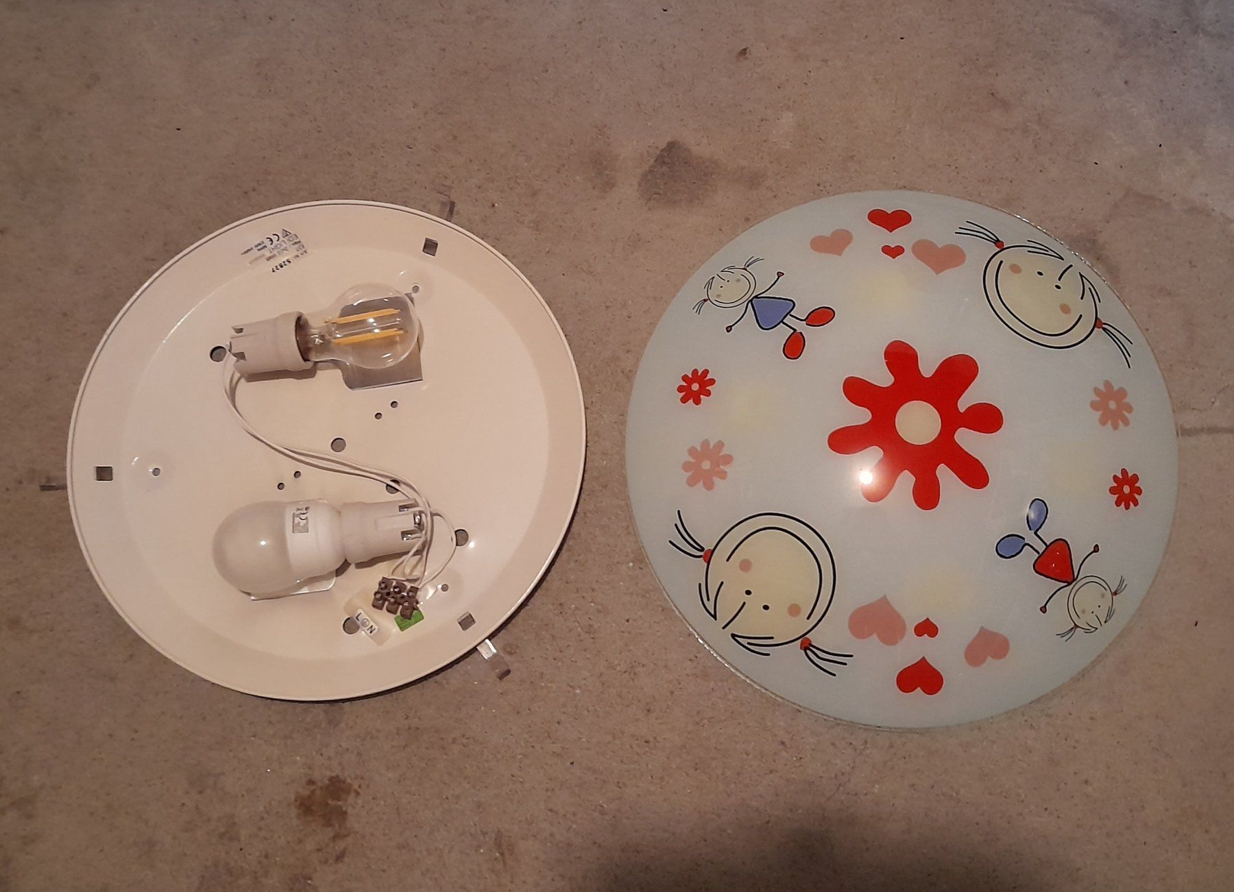 Kronleuchter & Deckenlampen: Deckenlampe fürs Kinderzimmer mit Blumenmuster – Gebraucht aus Alpnach Dorf von Mira1803 1