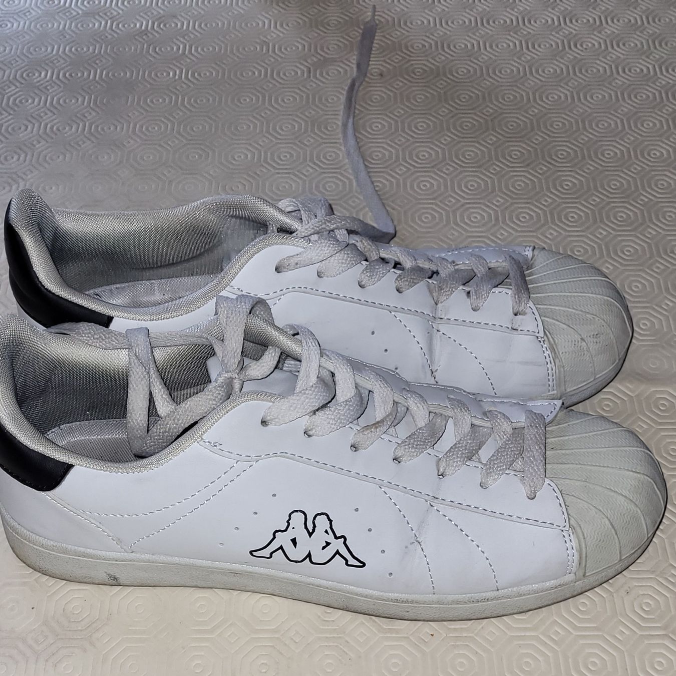 Kappa Scarpe da donna: Baskets Kappa blanches style vintage pointure 40 – Usato da Randogne venduto da raptor02 2