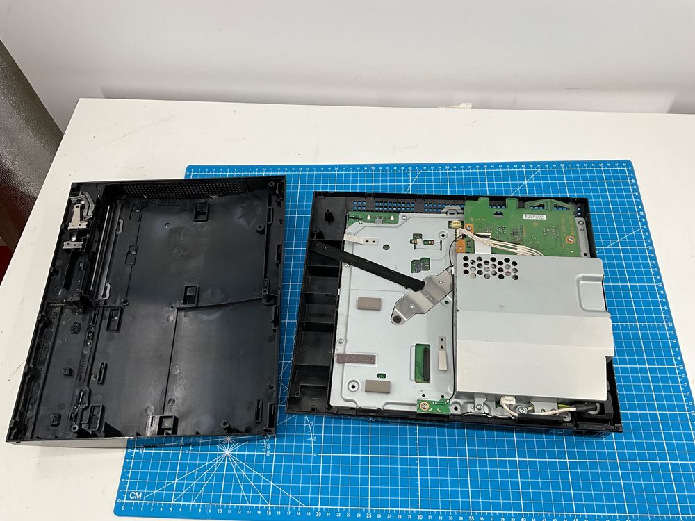 Sony PS3 Konsole Defekt für Bastler Kaufen auf Ricardo