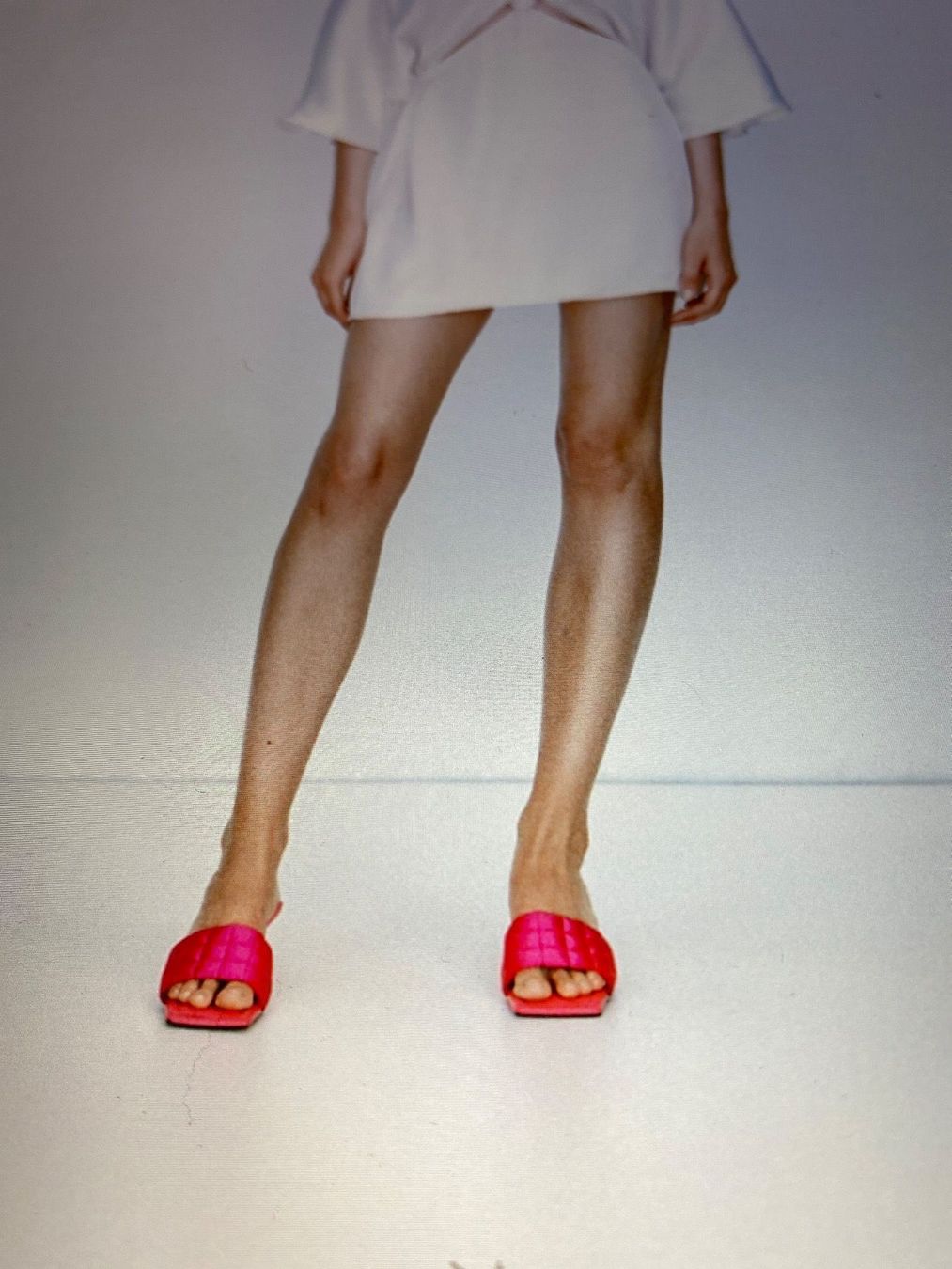 Zara Damenschuhe: Zara Pantoletten Neu (38) – Neu (gemäss Beschreibung) aus Vezia von sidu03