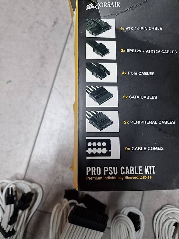 Cavi: NEU Pro PSU Cable Kit von Corsair – Nuovo e nell'imballaggio originale da Sirnach venduto da 12101963 1